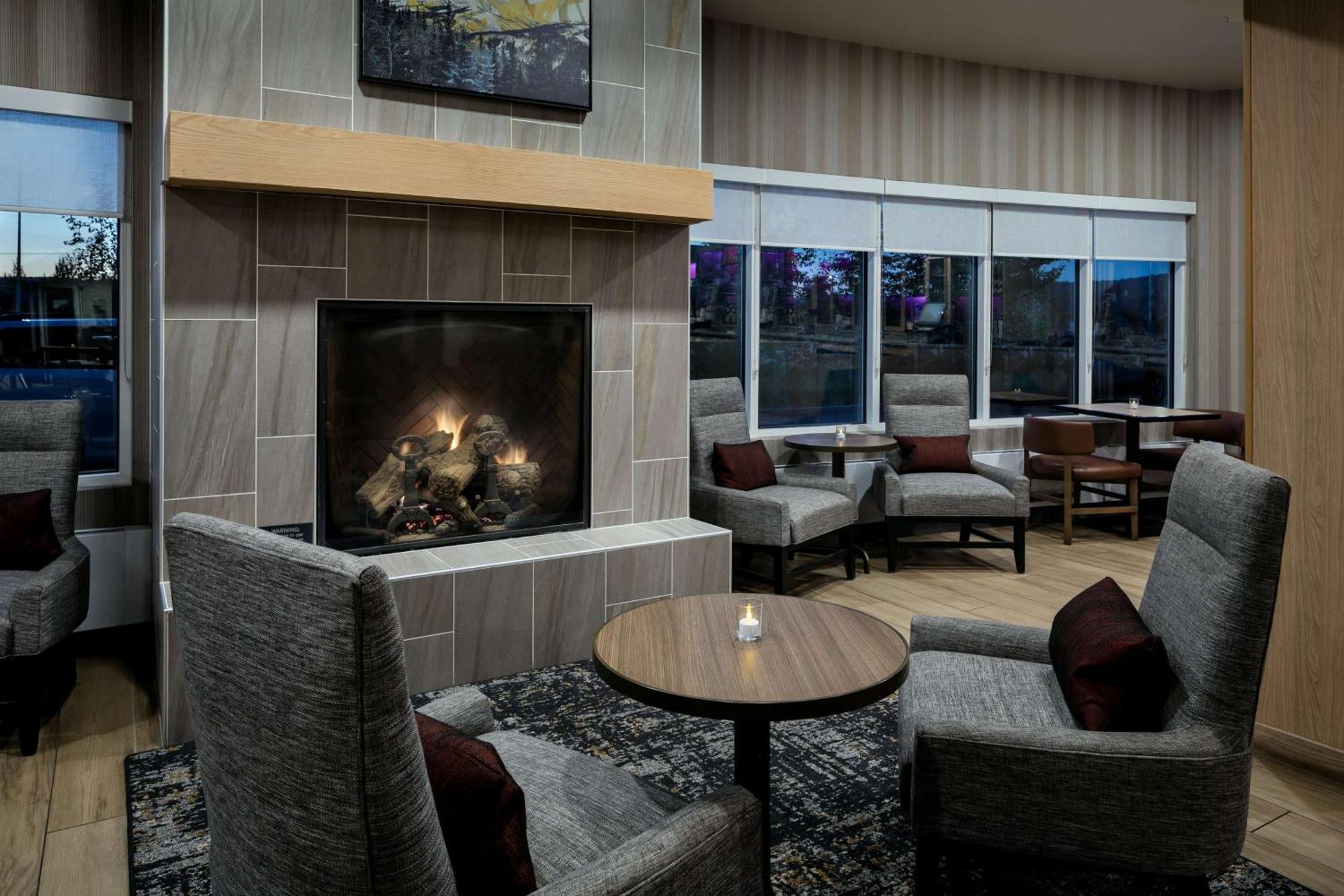 Hyatt Place フェアバンクス エクステリア 写真